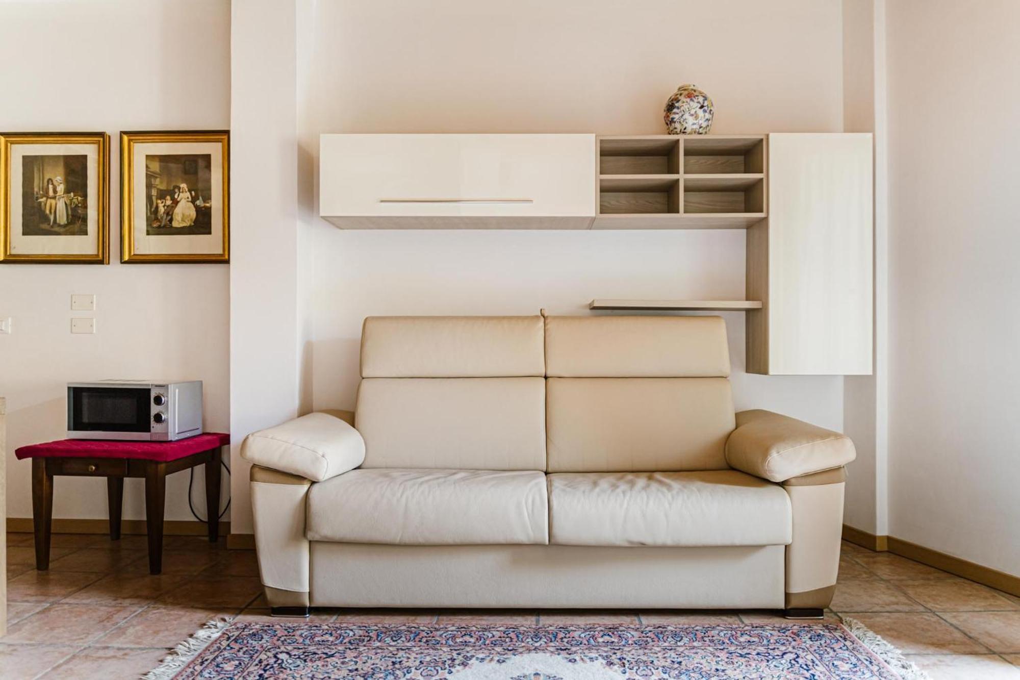 Cozy Castello Apartment Manerba del Garda Luaran gambar